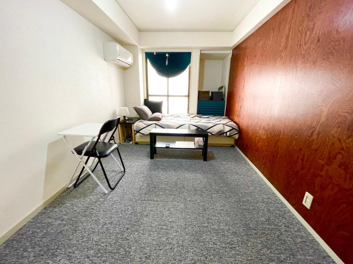 West Wood Guest Room Osaka Buitenkant foto