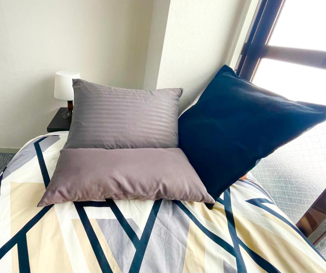 West Wood Guest Room Osaka Buitenkant foto